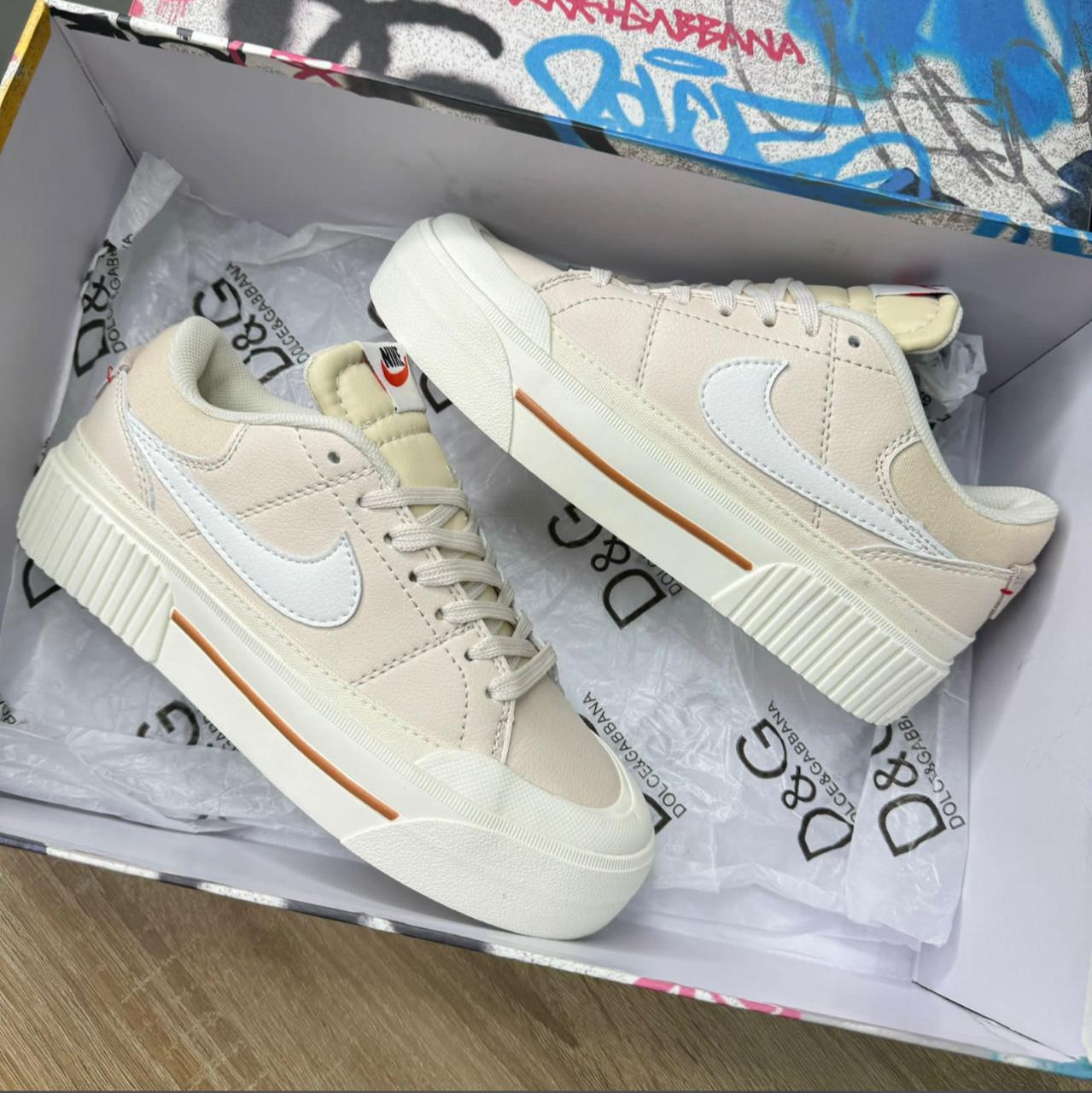 Nike Court Legacy