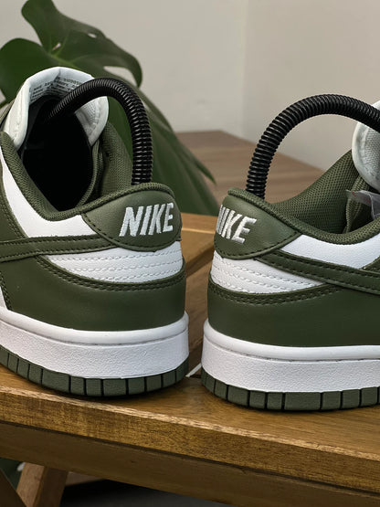 Nike Dunk Low Olive