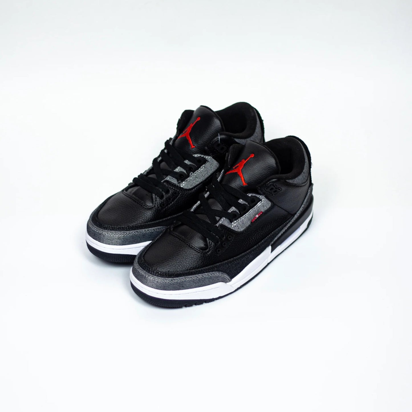 Nike Air Jordan 3 Levis