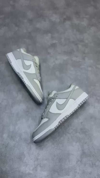 Nike SB Dunk Low Grey