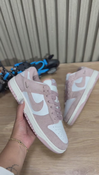 Nike Dunk Low Mocha Pink